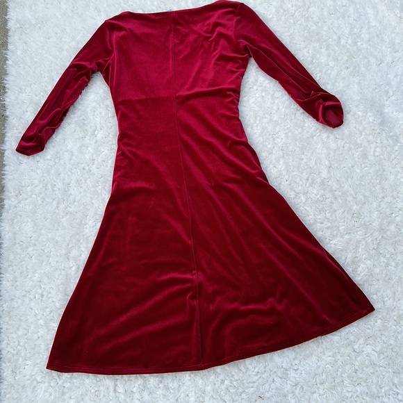Elegant Holiday Dress Cranberry Velvet - Picture 4 of 8